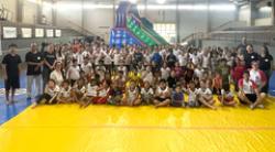 Judô Bastos realiza Bonenkai 2025 com brincadeiras, degustação e sorteio de bicicleta